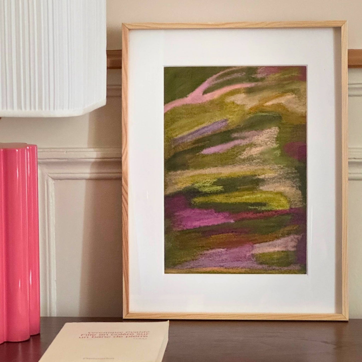 Oeuvre originale abstraite aux pastels à l'huile sur papier. Dessiné en réfléchissant à l'importance de la nuance dans nos sociétés. Format A4.