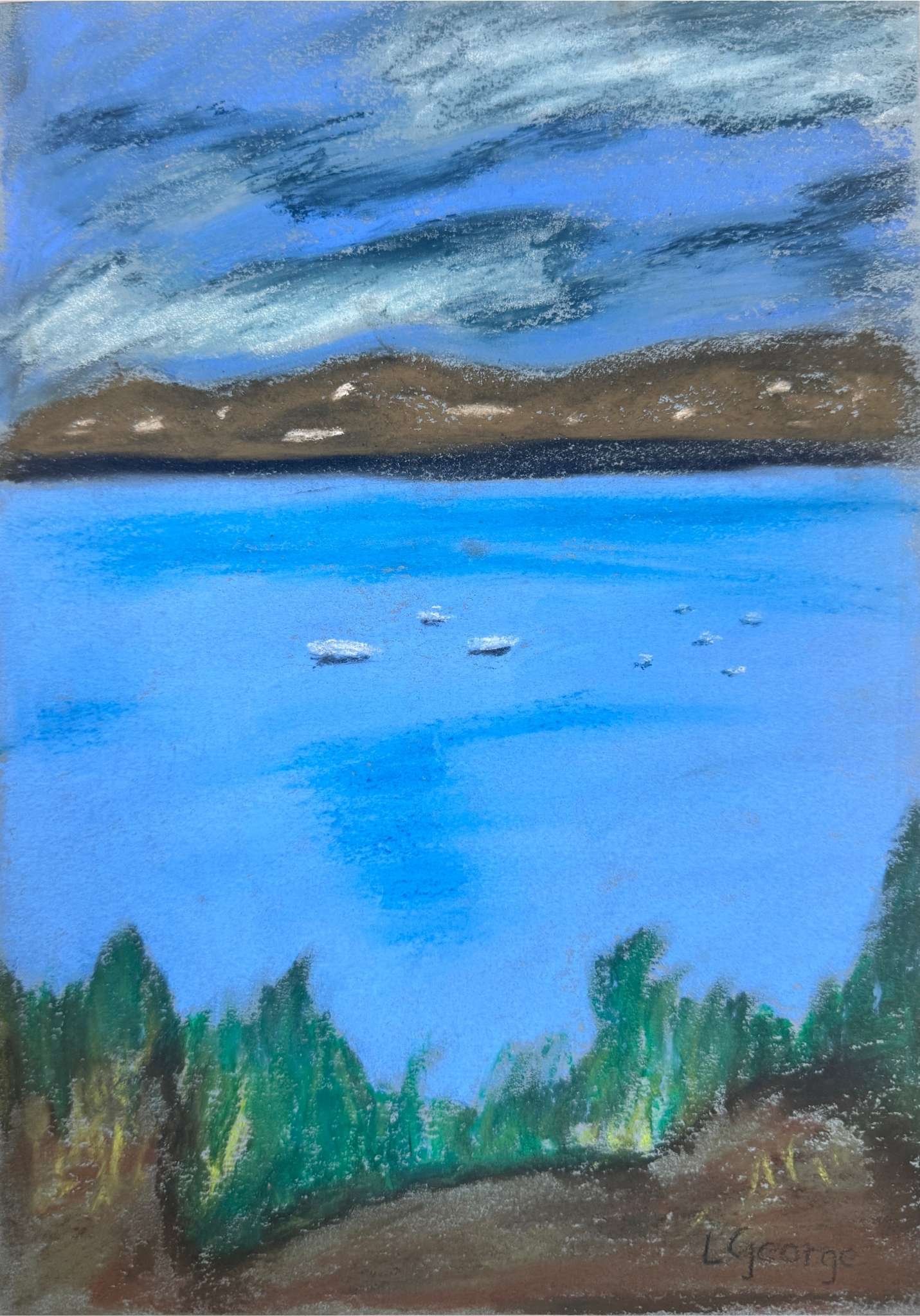 Paysage de bord de mer au pastel sec sur papier haute qualité. Ton bleu et marron. Format A4. Dessiné à Nancy par Laurie George - Elle aime les couleurs.